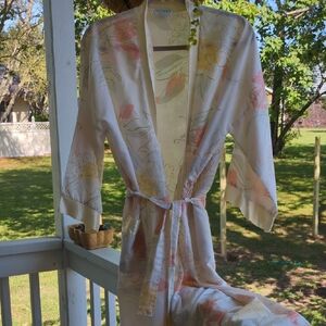 Vintage Floral Robe